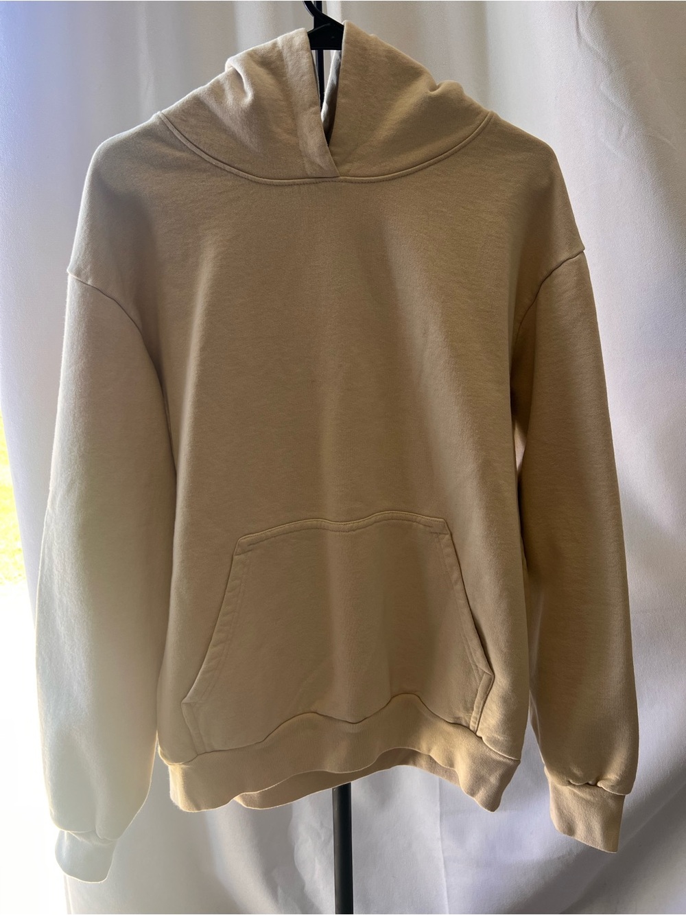 TALENTLESS Bone Crewneck Hoodie Sweatshirt Bone color